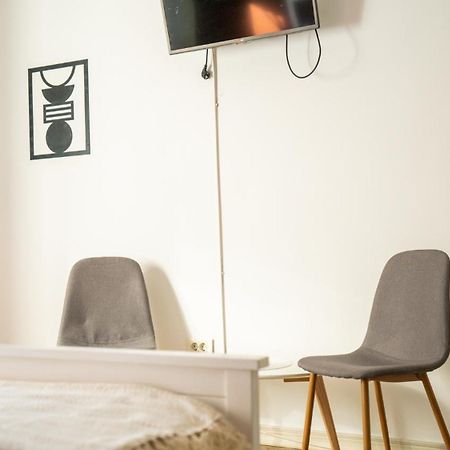 Cozy Studio Universitate Boekarest Buitenkant foto